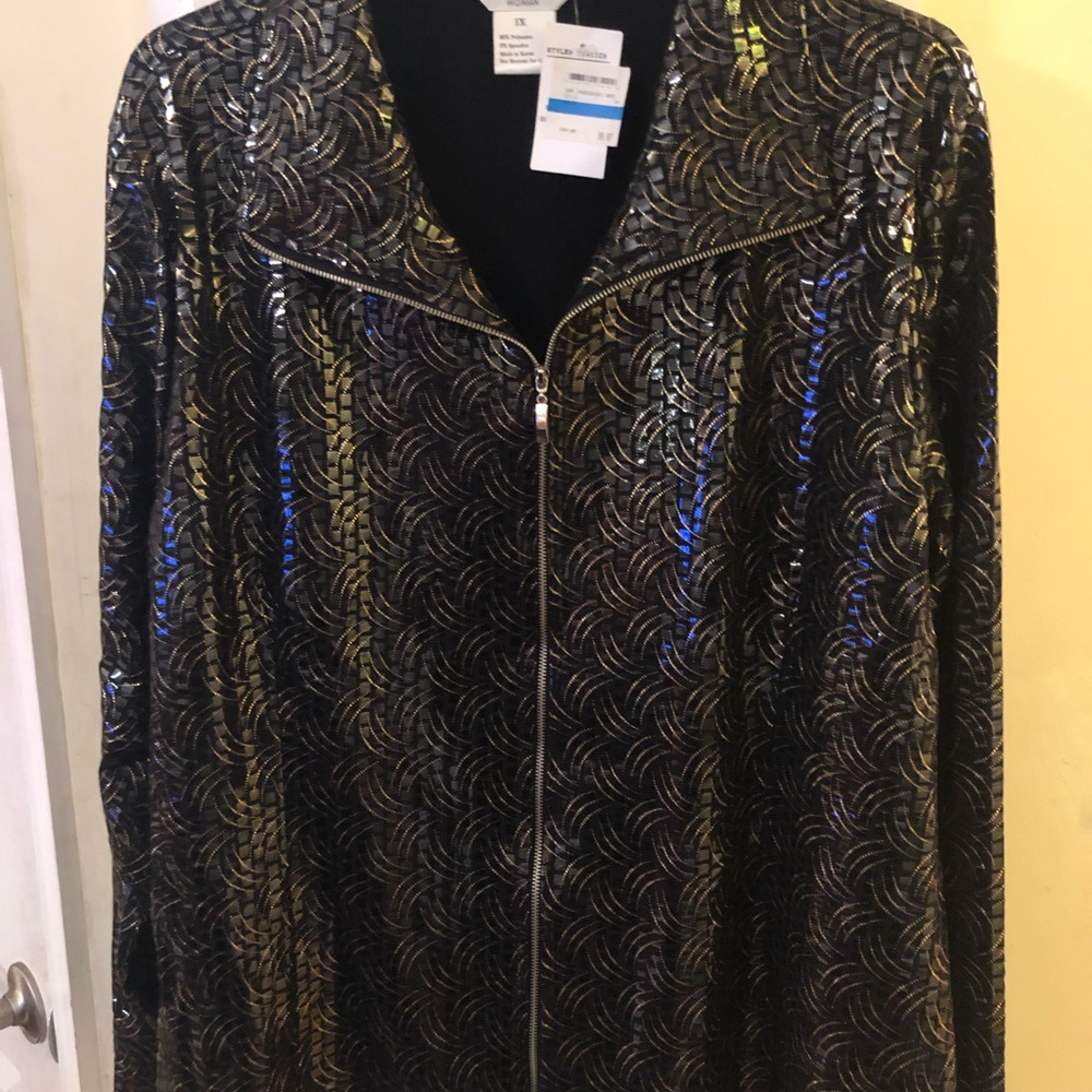 🖤Black and Gold Jacket🖤